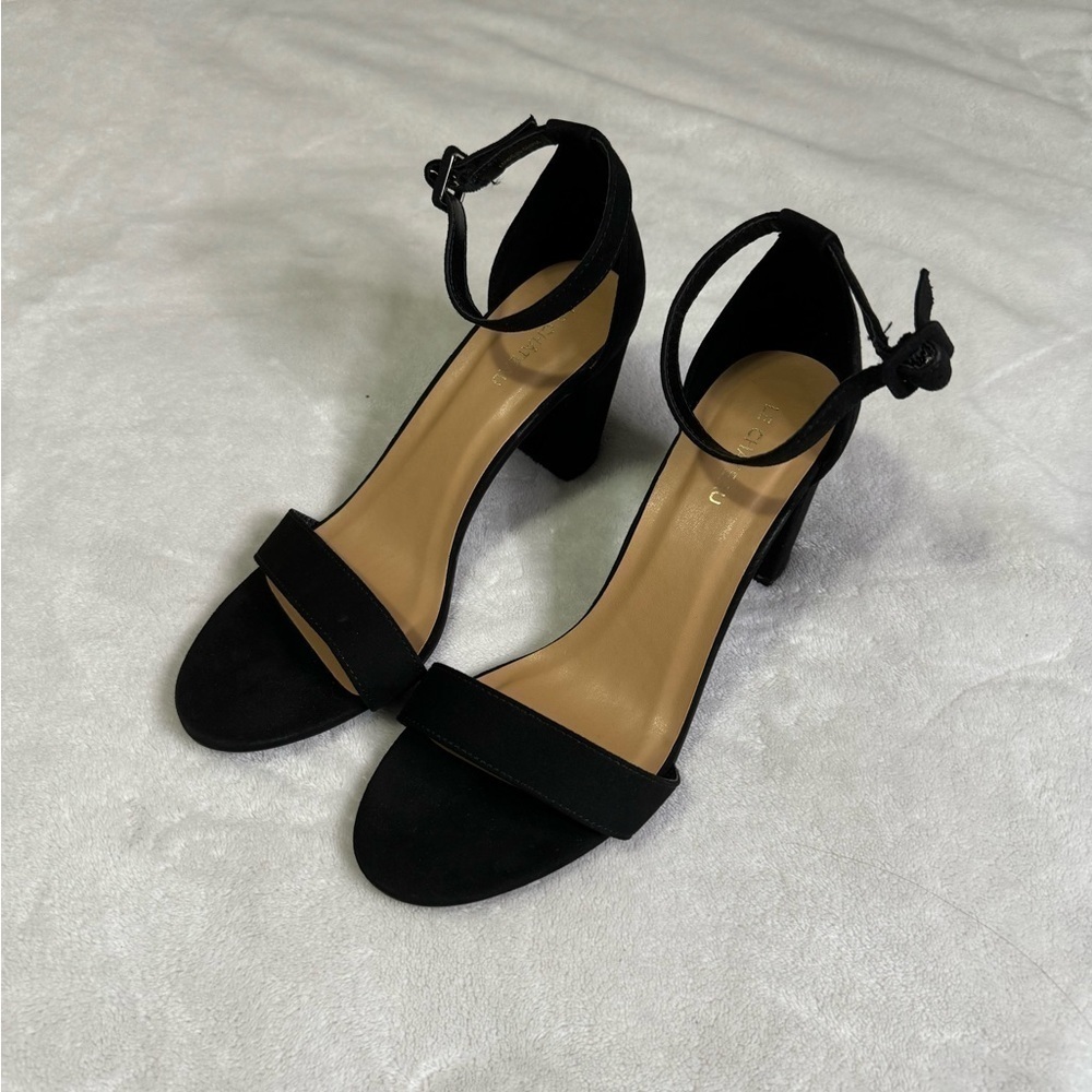 Le Chateau Block Heels​​​​​​​​​​